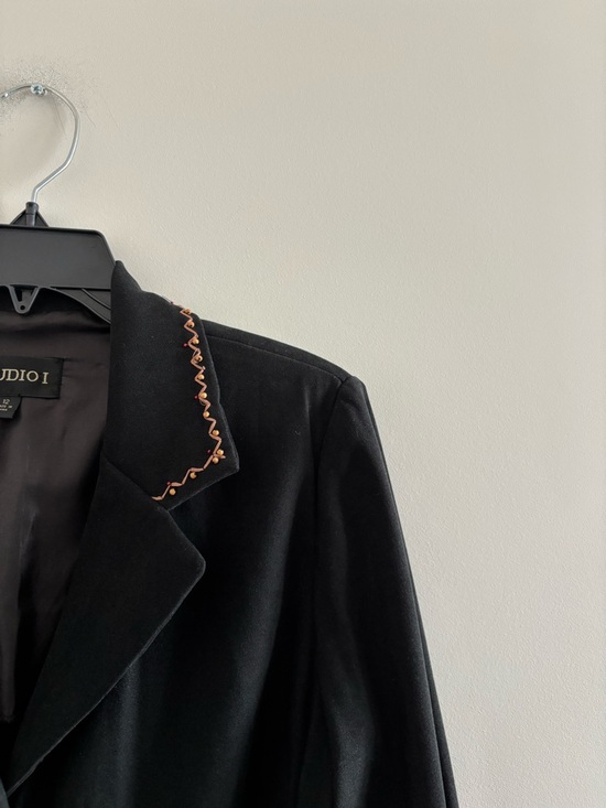 VTG Studio I Blazer Black Beaded Faux Suede 3 Button Womens 12 Office Cowgirl - Picture 4 of 9